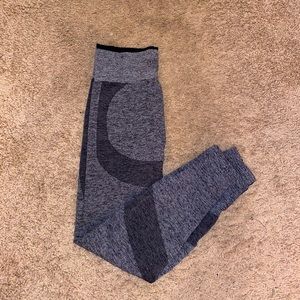 VICTORIA SECRET PINK - dark grey workout leggings